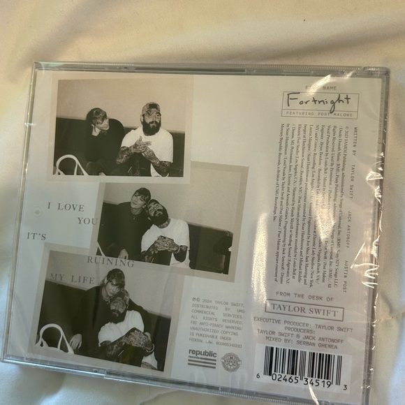 Taylor swift fortnight cd - Picture 2 of 2